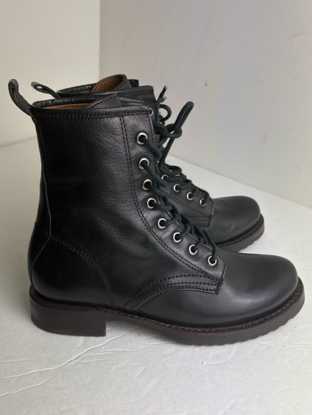 NWOT Frye Veronica Flex Combat Lace-Up Boots black 6.5